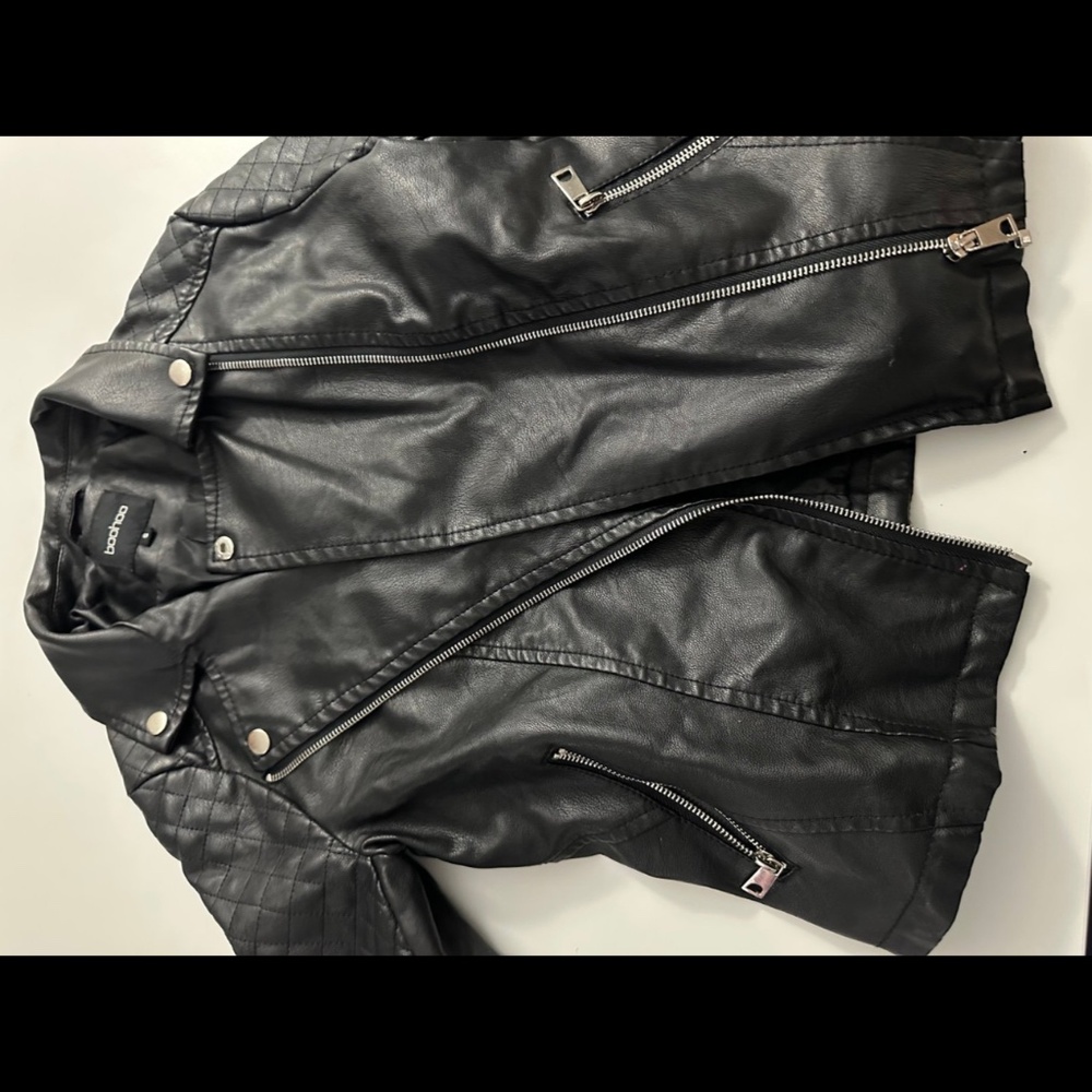 Women’s leather jacket